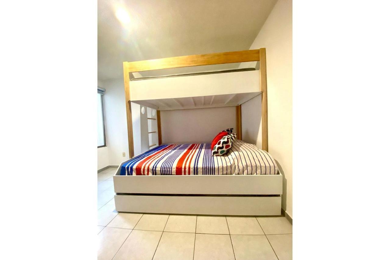 Enorme. Piso Completo 100% Zona Expo, Primer Piso Guadalajara Ngoại thất bức ảnh