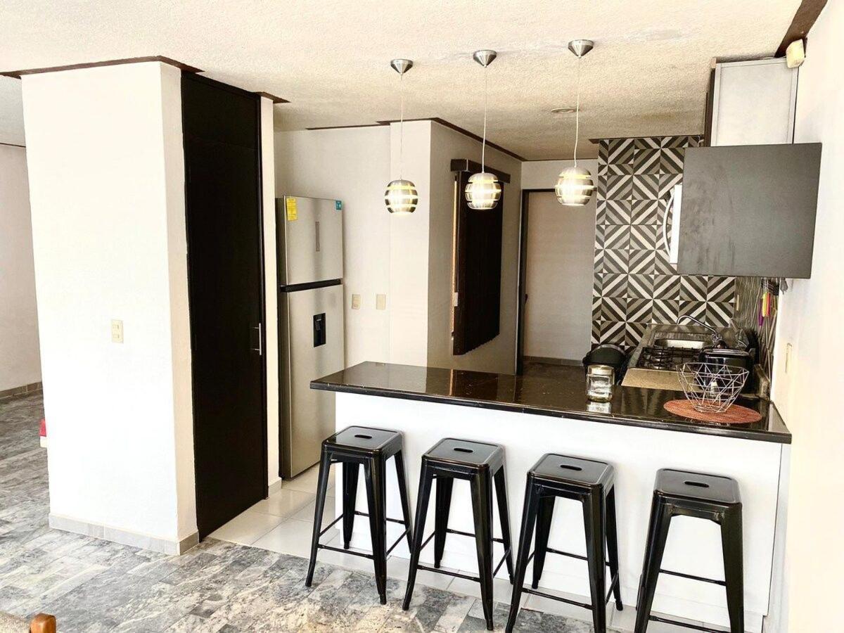 Enorme. Piso Completo 100% Zona Expo, Primer Piso Guadalajara Ngoại thất bức ảnh