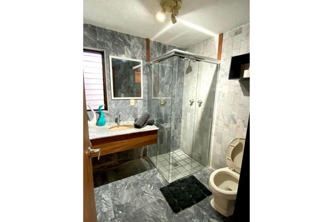 Enorme. Piso Completo 100% Zona Expo, Primer Piso Guadalajara Ngoại thất bức ảnh